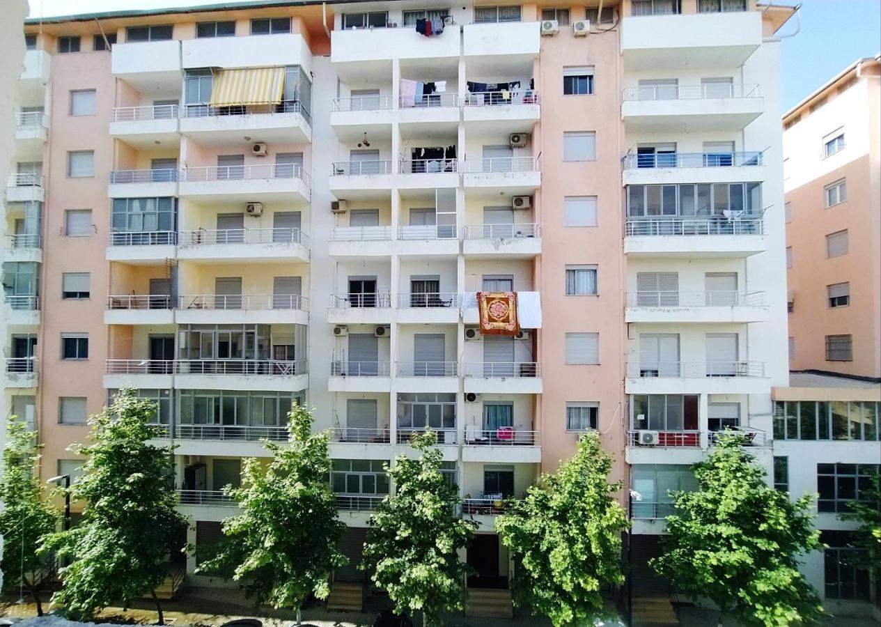 Lungomare Beach Apartments Vlora Kültér fotó
