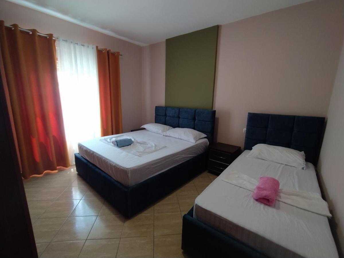 Lungomare Beach Apartments Vlora Kültér fotó