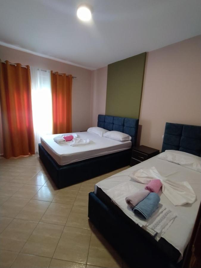 Lungomare Beach Apartments Vlora Kültér fotó