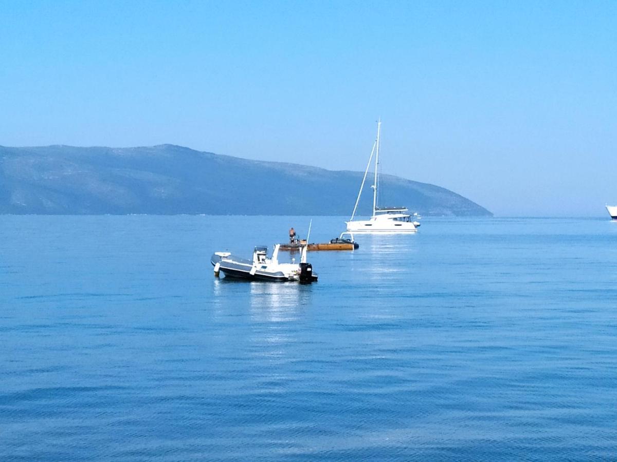 Lungomare Beach Apartments Vlora Kültér fotó